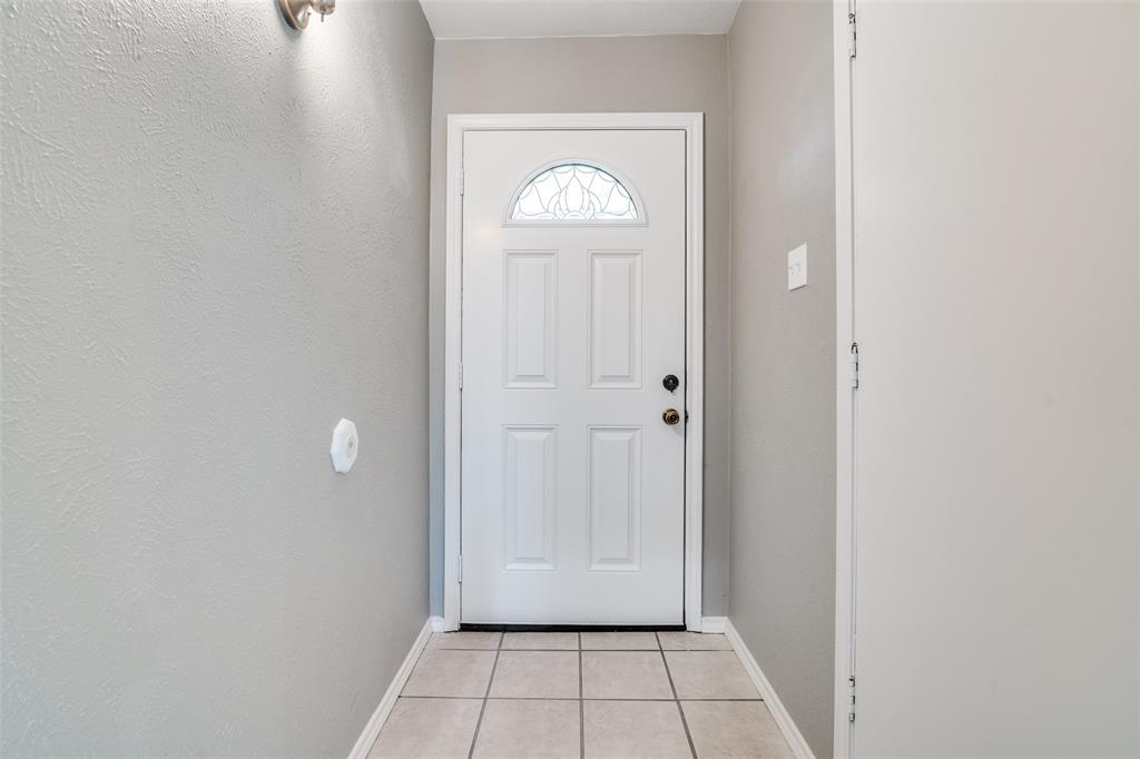 614 Wandering Way Drive