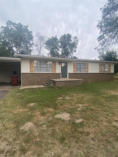 Photo 1 of 10 — 1610 W Frank Street, Grand Saline, TX 75140