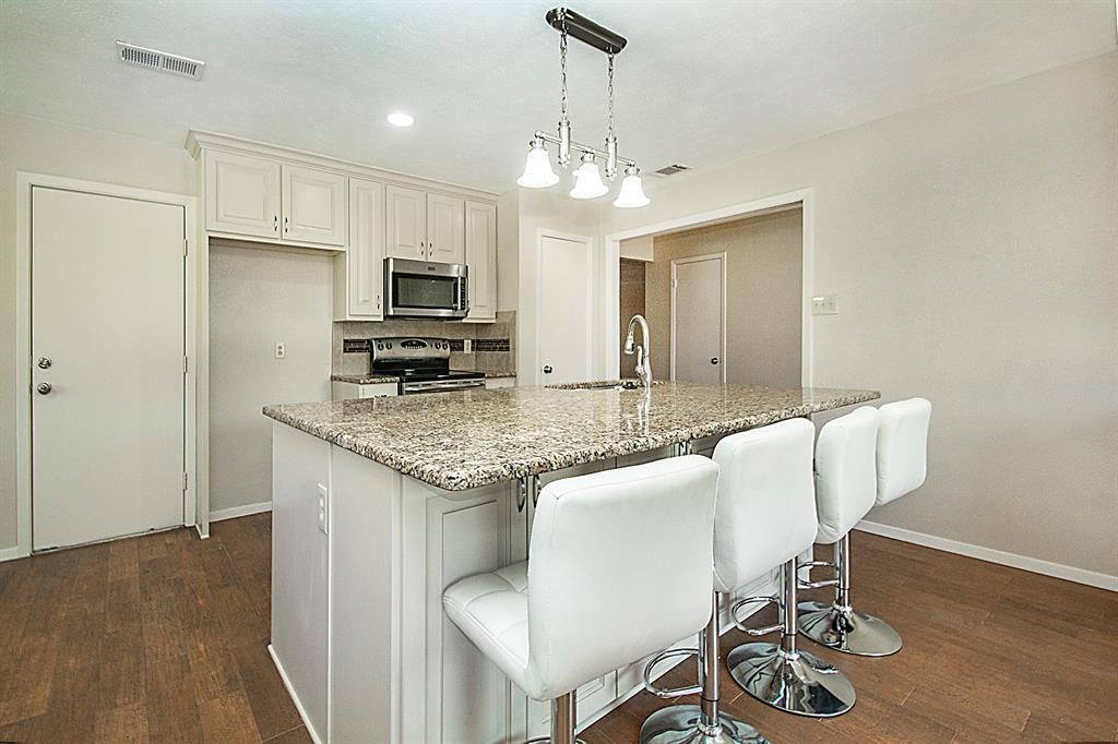 442 Valley Glen Drive