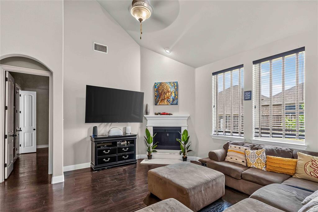 4121 Portola Drive