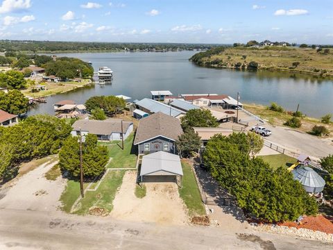 5221 River Ridge Street Granbury TX 76048