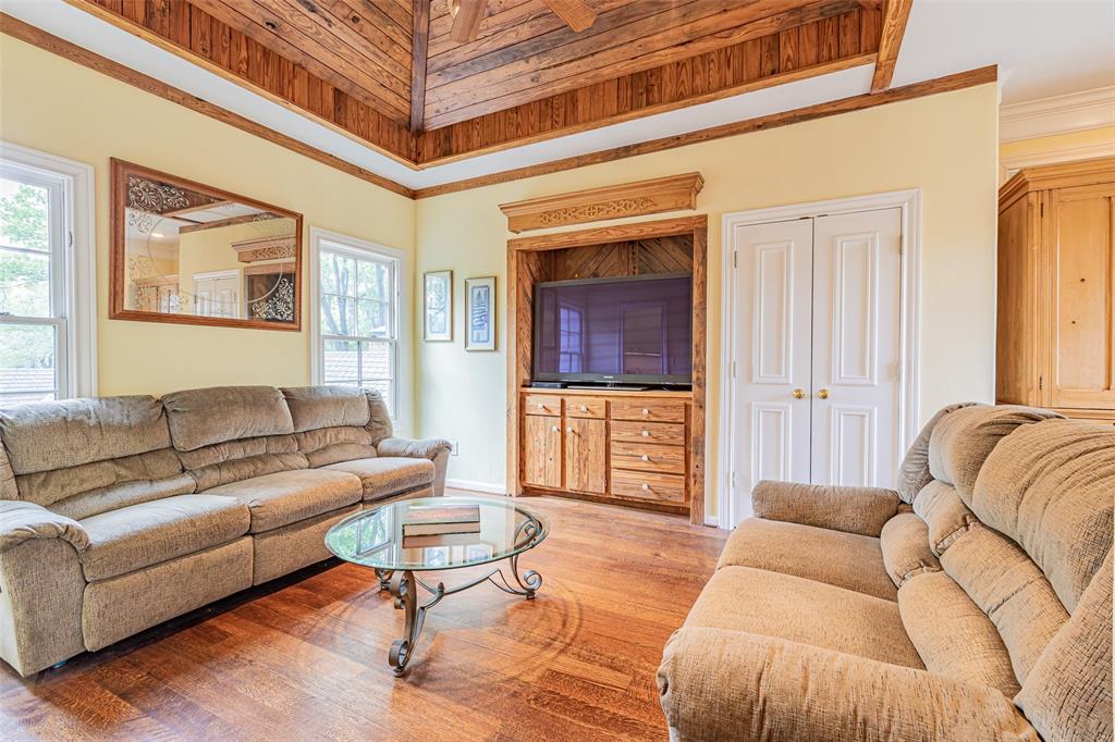 Caruth Hills 01 - Residential