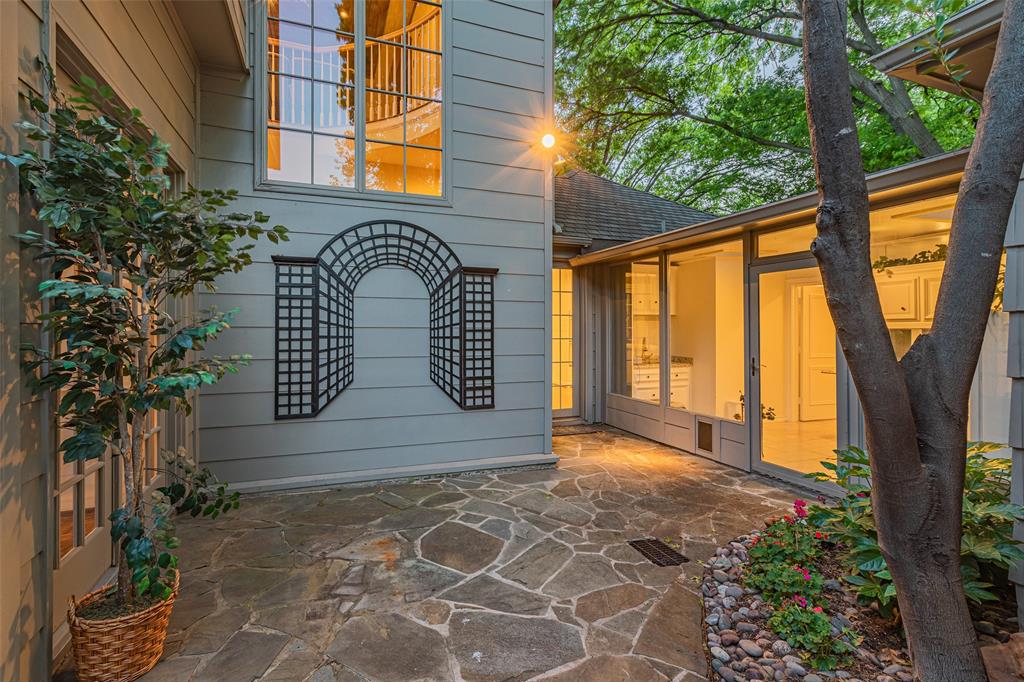 Caruth Hills 01 - Residential