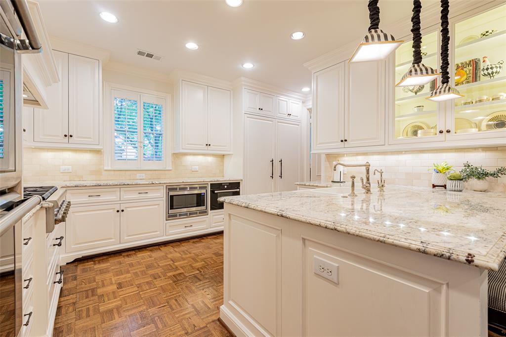 Caruth Hills 01 - Residential