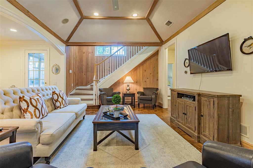 Caruth Hills 01 - Residential