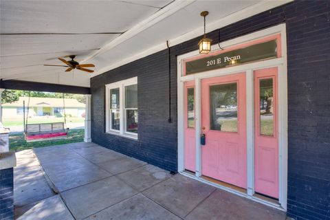 A home in Edgewood