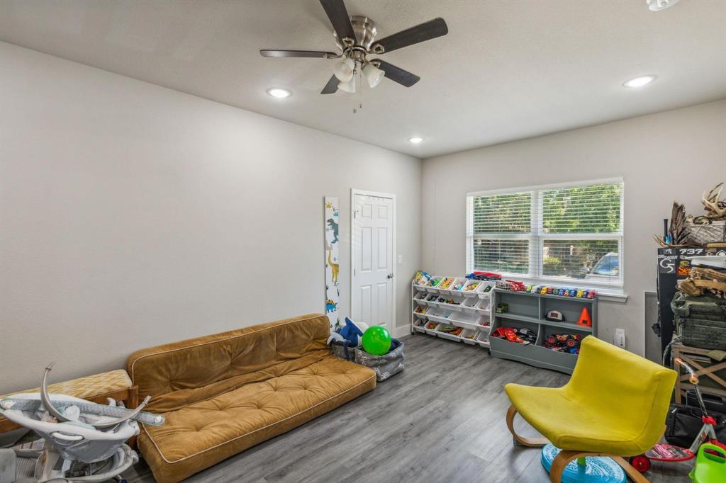 Sequoia Park Rev - Residential