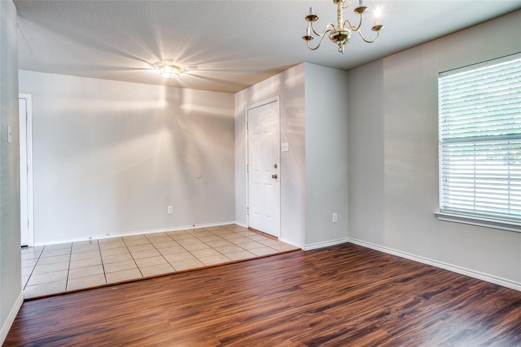 821 Oak Hollow Lane
