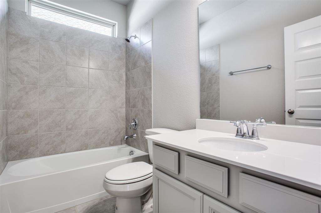 Valencia On The Lake - Residential Lease