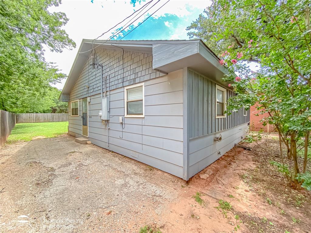 3033 S 7th Street
