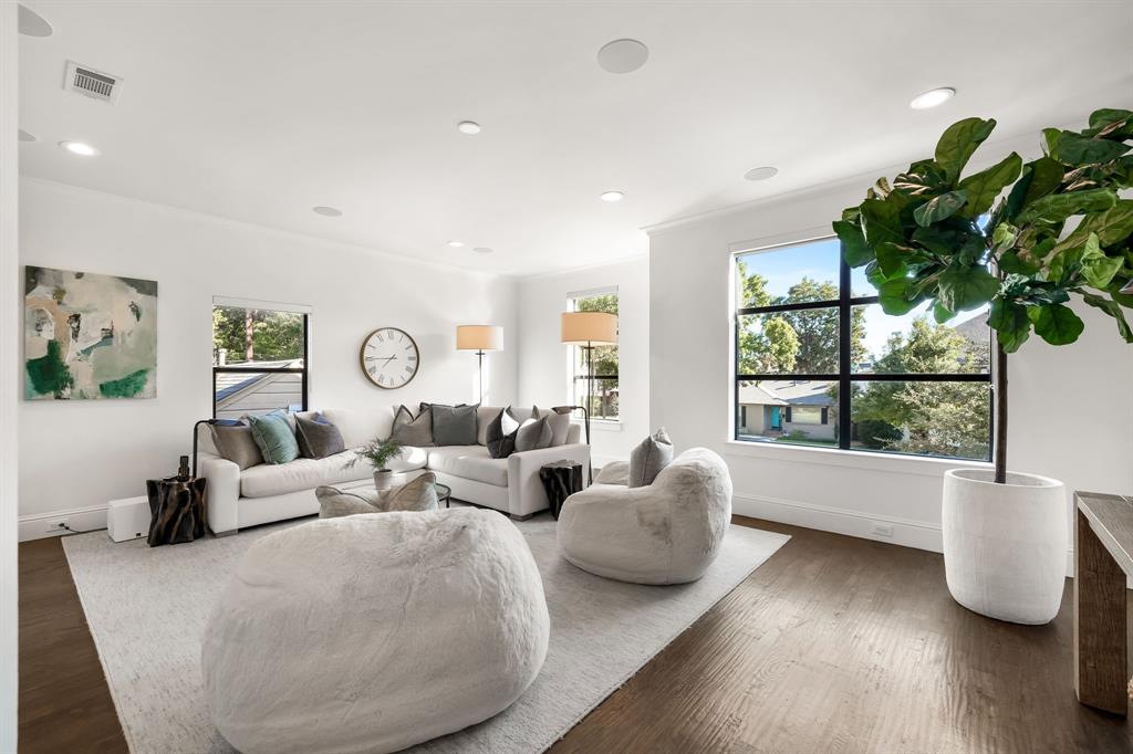 Linwood Place - Residential