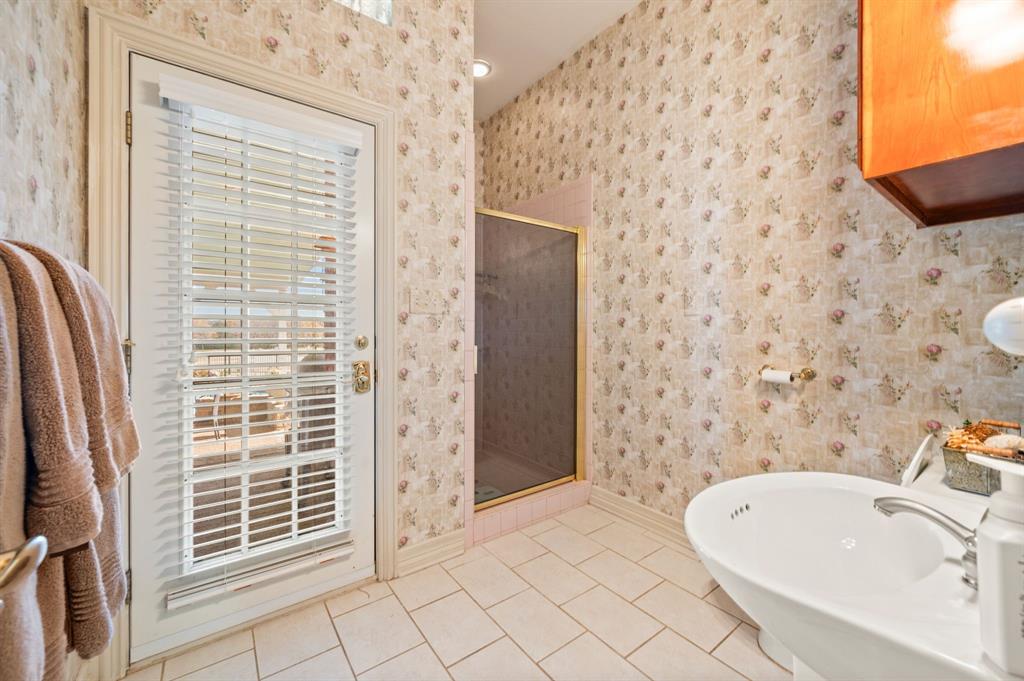 Dove Creek Estate - Residential