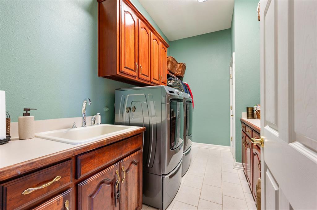 Dove Creek Estate - Residential