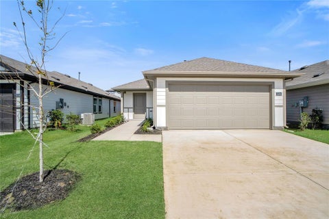 Photo of 5504 Corduroy Road, Denton, TX 76249 (MLS # 21421258)