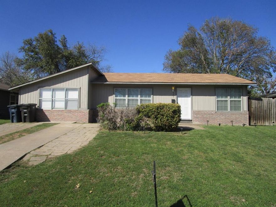 Welcome to 5204 Curzon Fort Worth. This well maintained home in the heart of Fort Worth is ready for the next owner. Property features a large fenced yard with multiple sheds, central heat and air, new paint and walking distance to Lake Como. The converted garage works well as the 3rd bedroom. The home is also conveniently located near malls, churches and the highway. Schedule your showing today.