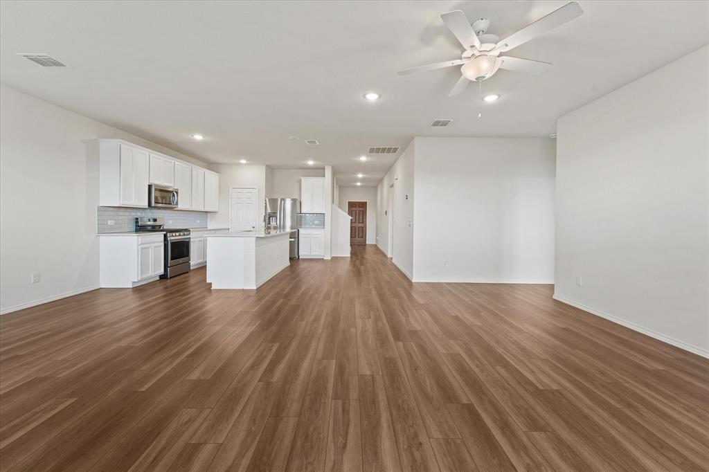 824 Lemongrass Court