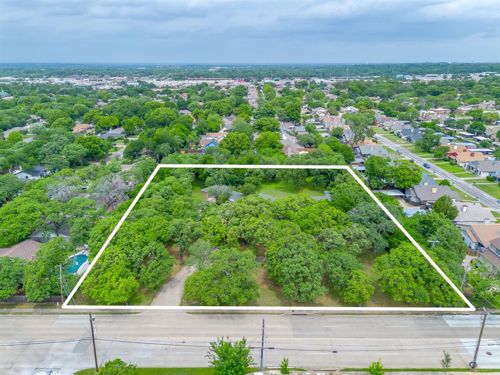 2215 California Lane