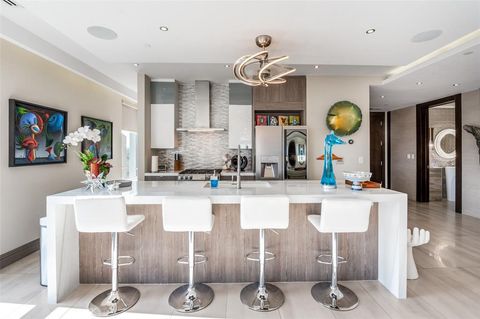 Tiny photo for 4005 Gaston Avenue #PH1, Dallas, TX 75246 (MLS # 21185379)