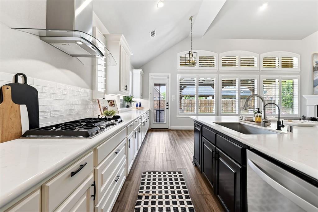 208 Lenten Rose Drive