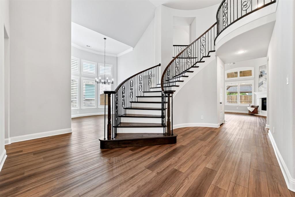 208 Lenten Rose Drive