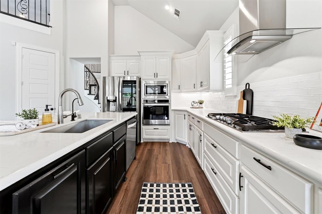208 Lenten Rose Drive