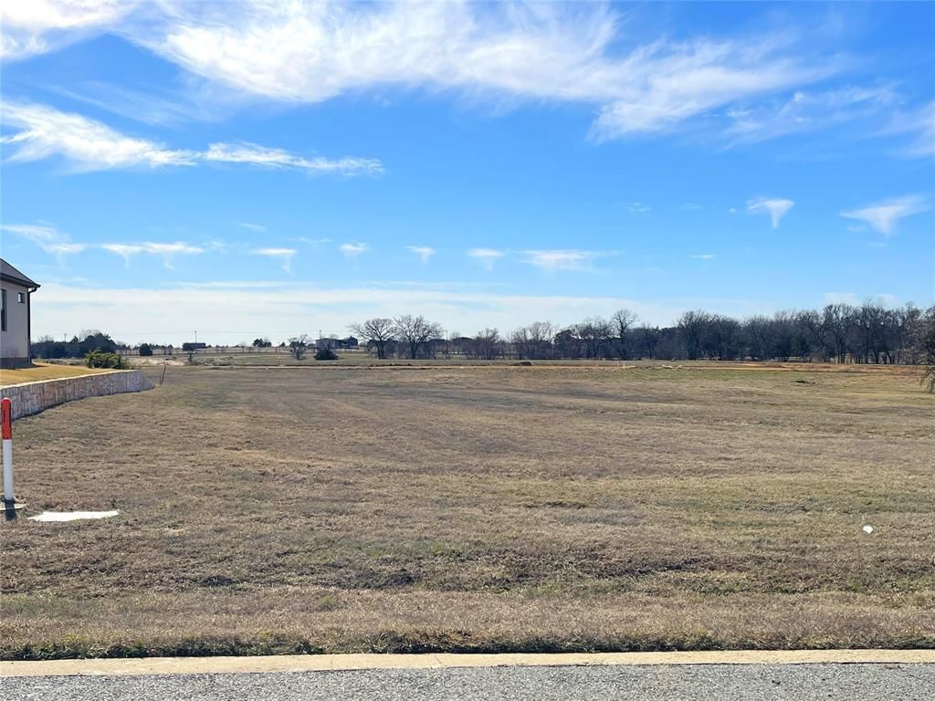 Photo of Lot 27A Coyote Creek Drive, Gordonville, TX 76245 (MLS # 21213226)