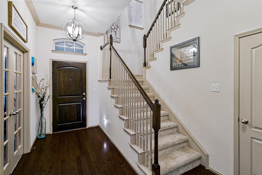 218 Buckingham Avenue