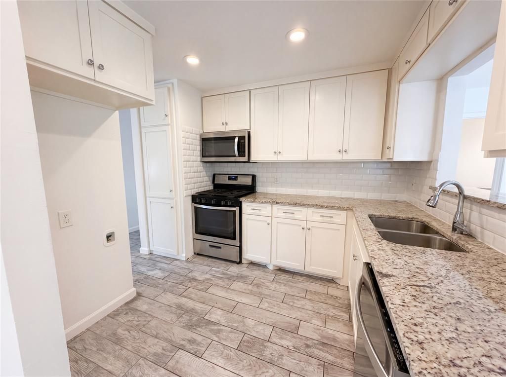 Photo of 5412 Conroy Street, Fort Worth, TX 76134 (MLS # 21251975)