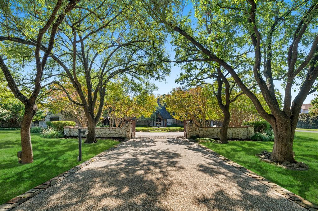 5106 Deloache Avenue