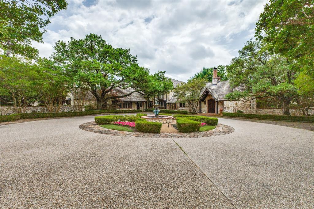 5106 Deloache Avenue