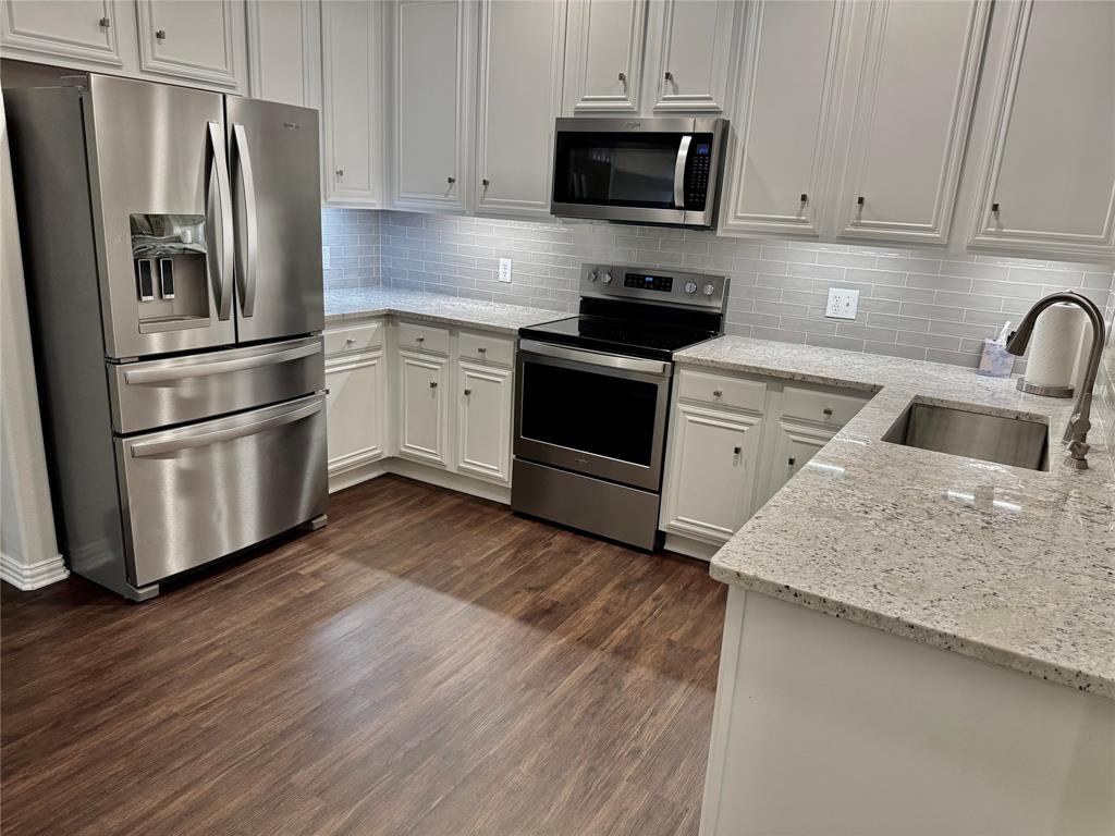 2214 Carlisle Street