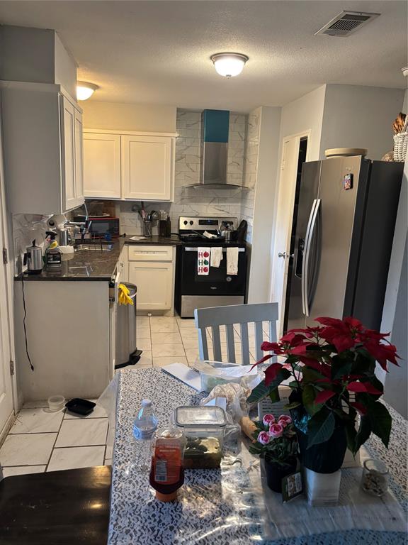 Valwood Park 03 - Residential