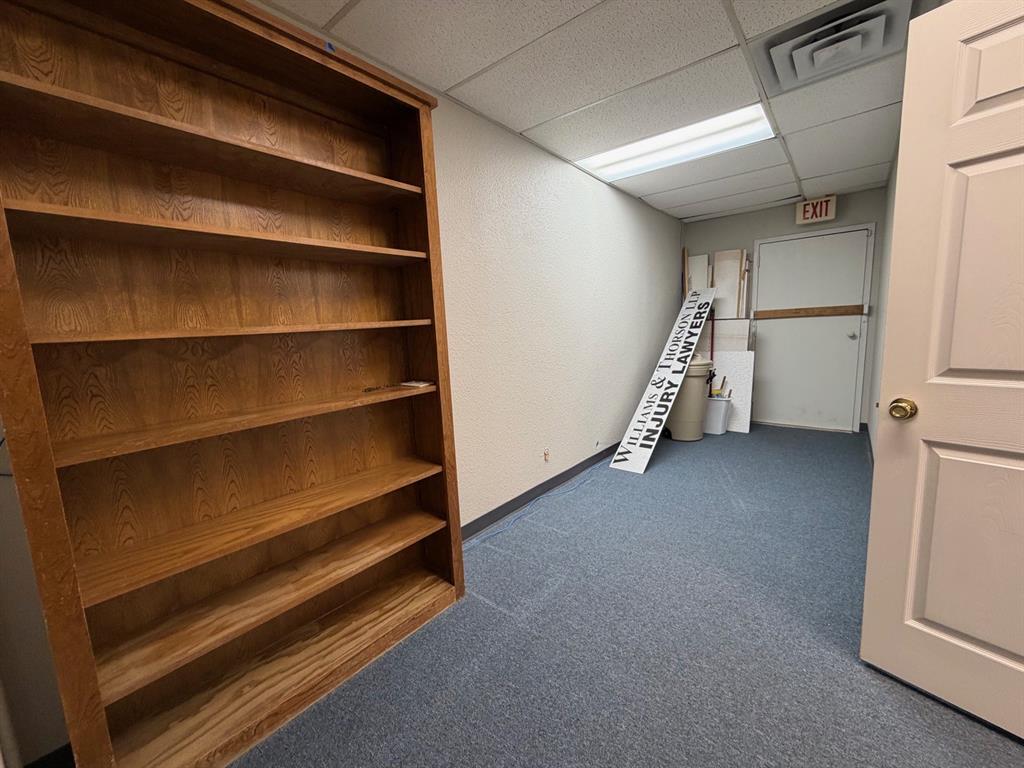 Broadway Place Condo 6400 - Commercial Lease