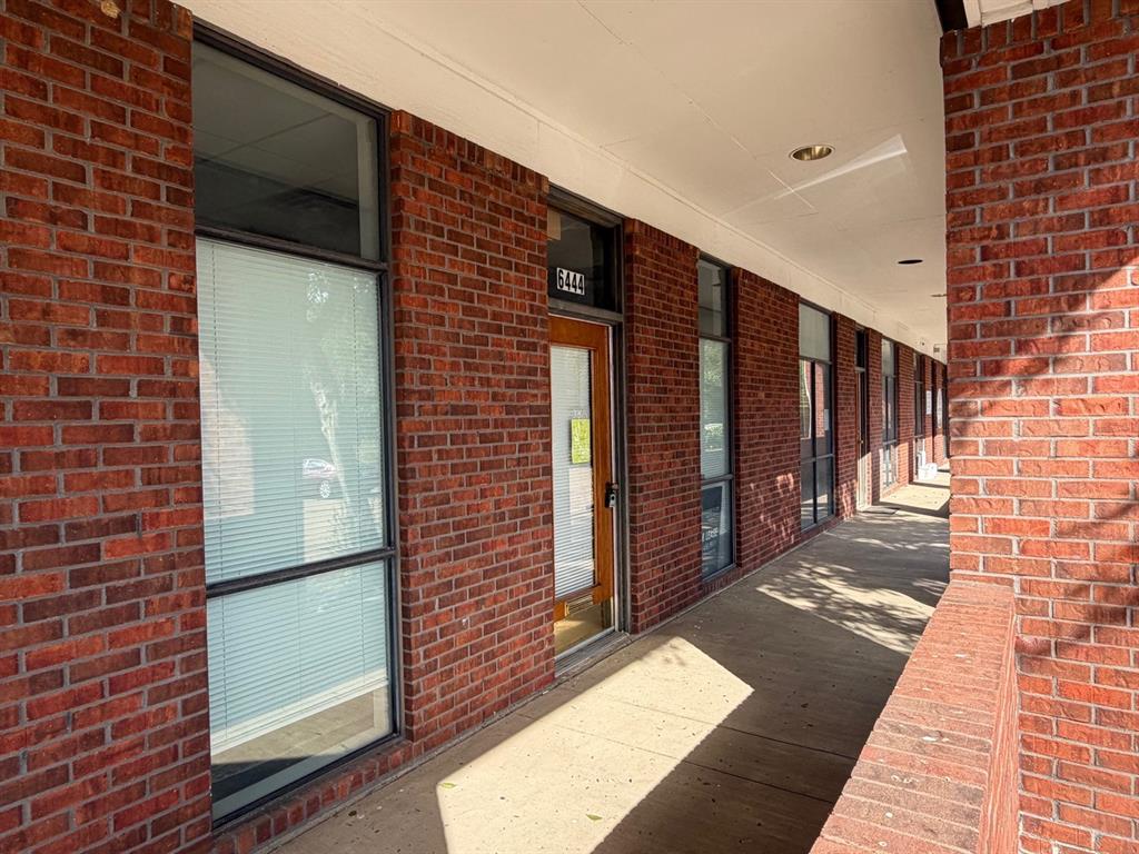 Broadway Place Condo 6400 - Commercial Lease