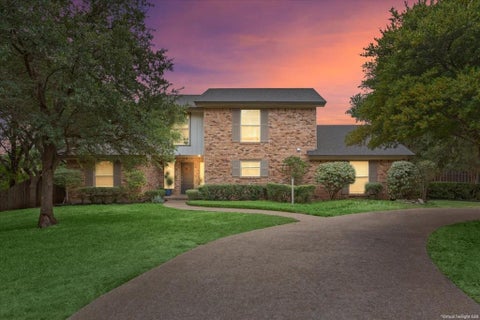 Photo of 2424 Richards Drive, Waco, TX 76710 (MLS # 21395426)