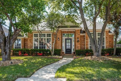 2300 Hunter Place Lane Arlington TX 76006