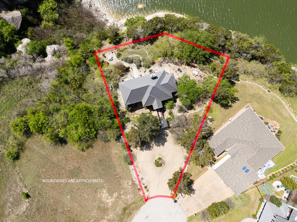 10069 Lakeview Court