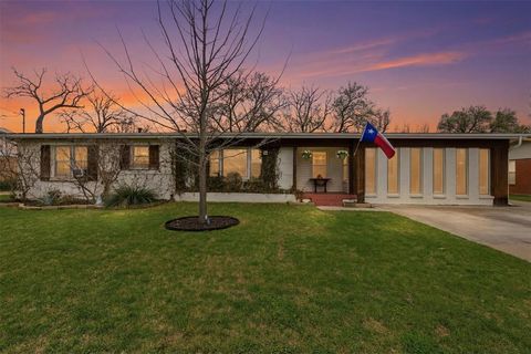 1218 Warden Street Benbrook TX 76126