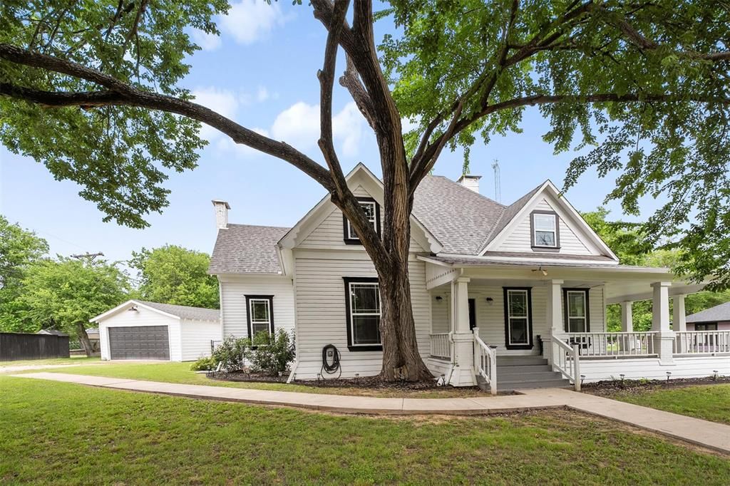 Photo of 503 E 13th Street, Kemp, TX 75143 (MLS # 21267637)