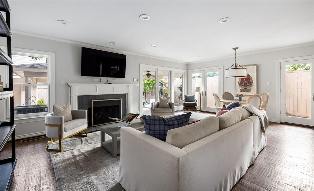 Highland Park West 08 Instl - Residential