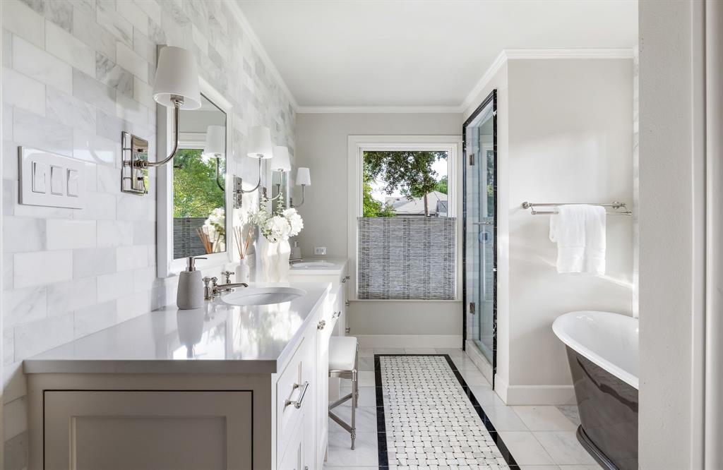 Highland Park West 08 Instl - Residential