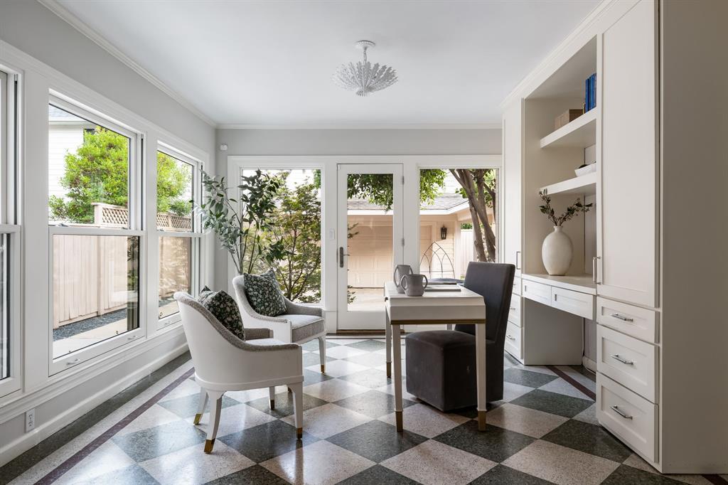 Highland Park West 08 Instl - Residential