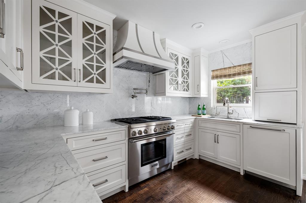 Highland Park West 08 Instl - Residential