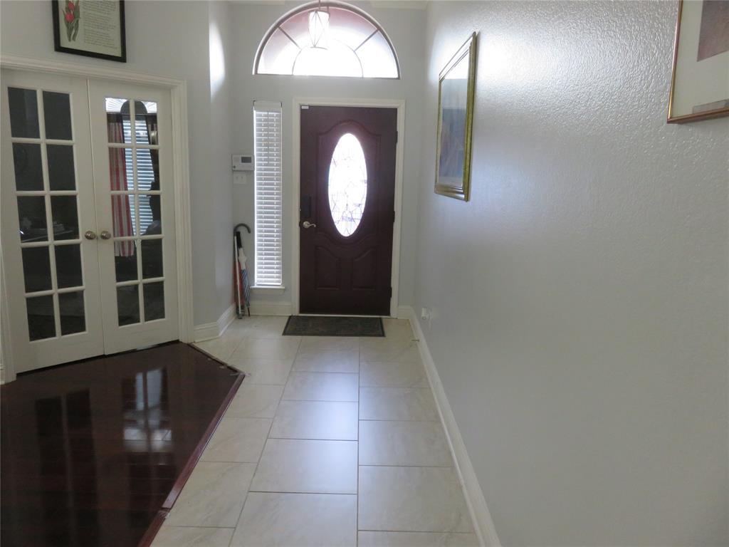 6950 Shoreview Drive