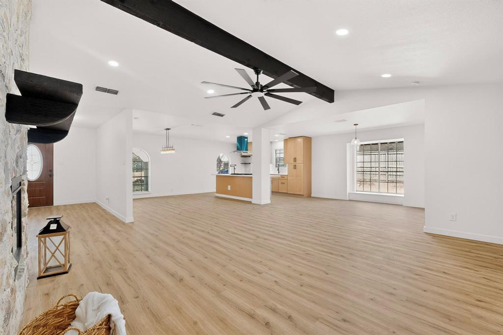 Colonial Estate #4 - Residential