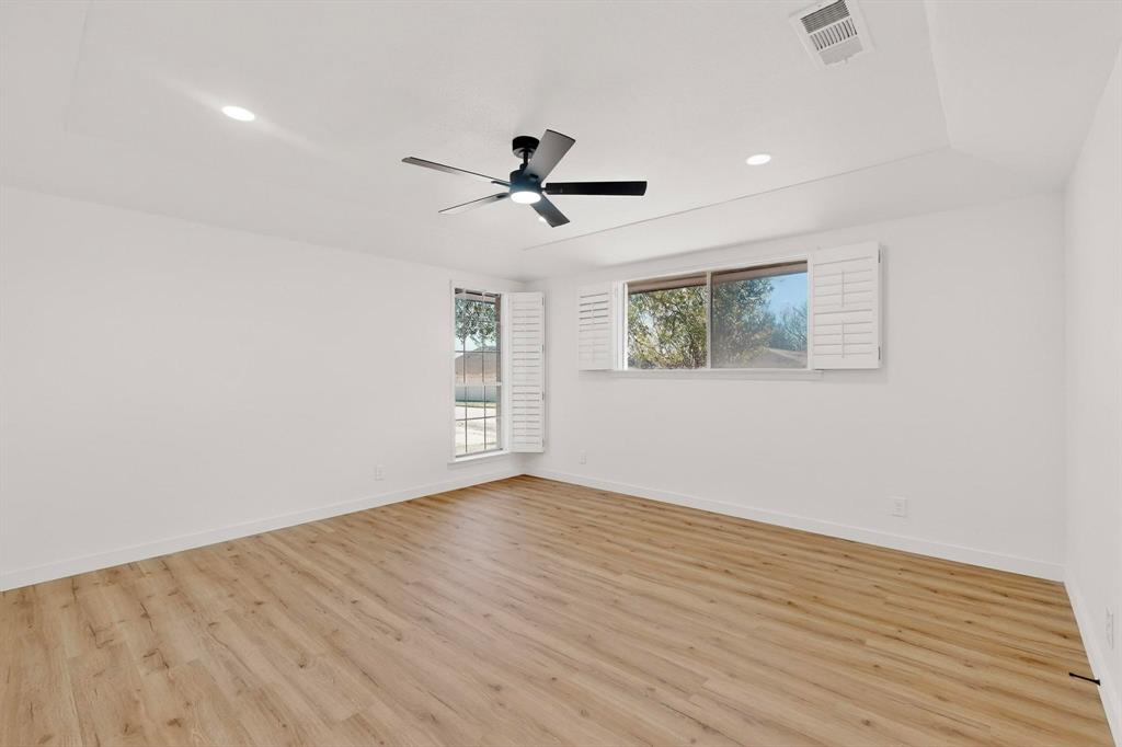 Colonial Estate #4 - Residential