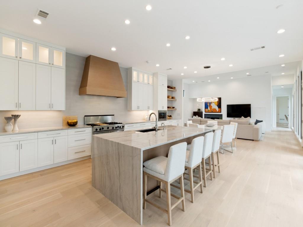 Williamsburg at Preston - Residential
