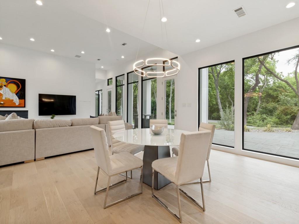 Williamsburg at Preston - Residential