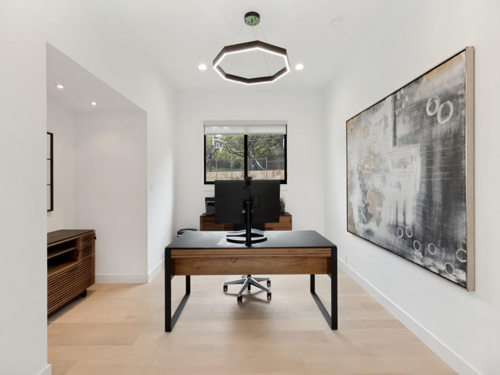 Williamsburg at Preston - Residential