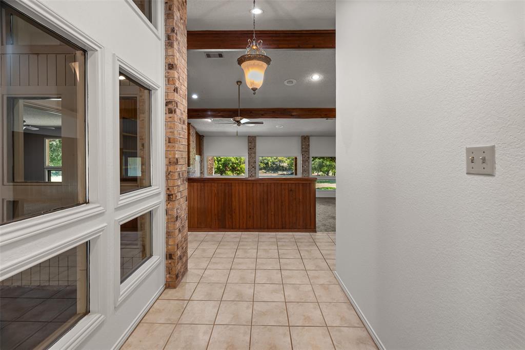 7508 Ravenswood Road